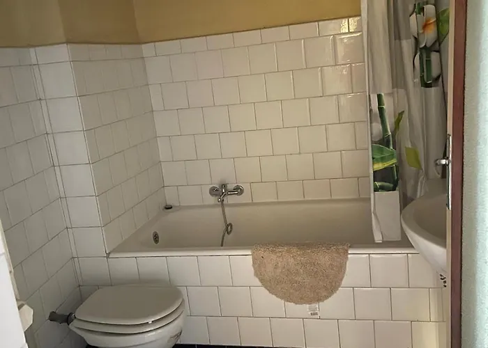 Trilocale Inzani * Парма